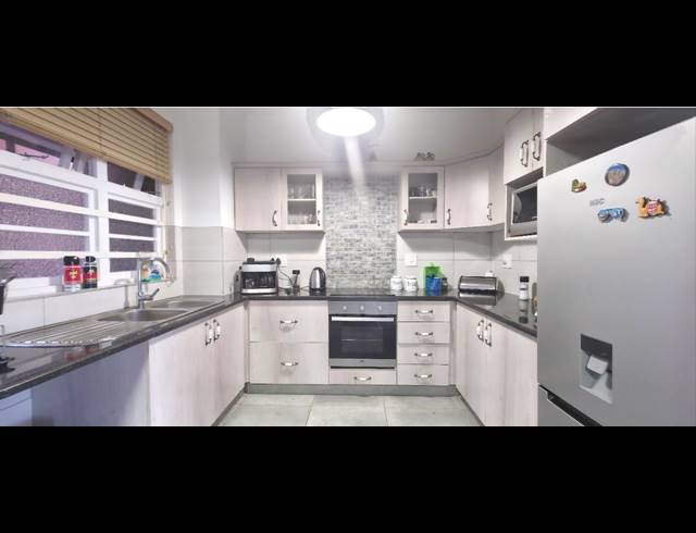 1.5 BEDROOM APARTMENT FOR SALE IN NORTH BEACH
